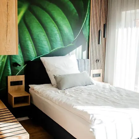 Boardinghouse Hense شقة فندقية 4*